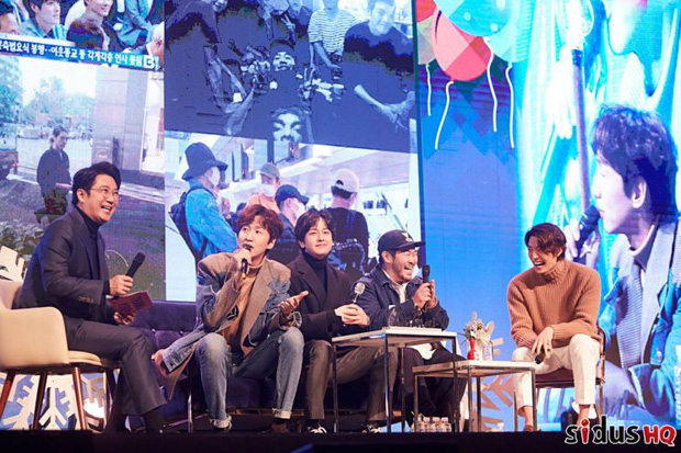 Kim Woo Bin trở lại với ngoại hình đỉnh cao trong fanmeeting sau hơn 2 năm ở ẩn hoàn toàn để điều trị ung thư - 10 Kim Woo Bin trở lại với ngoại hình đỉnh cao trong fanmeeting sau hơn 2 năm ở ẩn hoàn toàn để điều trị ung thư - 10