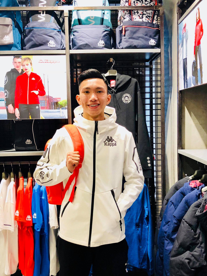 Ngắm gu thời trang giản dị nhưng cực chất của Đoàn Văn Hậu - 11 Ngắm gu thời trang giản dị nhưng cực chất của Đoàn Văn Hậu - 11