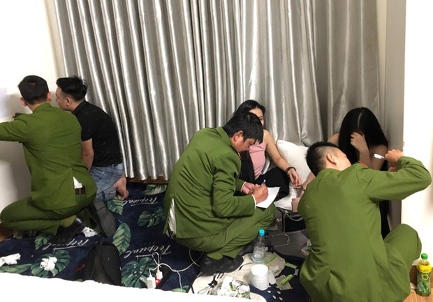 Huế: 24 nam nữ thanh niên phê ma túy trong nhà nghỉ Huế: 24 nam nữ thanh niên phê ma túy trong nhà nghỉ