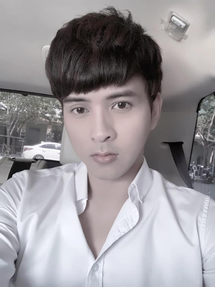 Cư dân mạng so sánh ngoại hình của Hồ Quang Hiếu với 'anh em sinh đôi' tự nhận trong scandal bay lắc, cưỡng dâm: 'Giống quá, khác mỗi cái mặt' - 8 Cư dân mạng so sánh ngoại hình của Hồ Quang Hiếu với 'anh em sinh đôi' tự nhận trong scandal bay lắc, cưỡng dâm: 'Giống quá, khác mỗi cái mặt' - 8