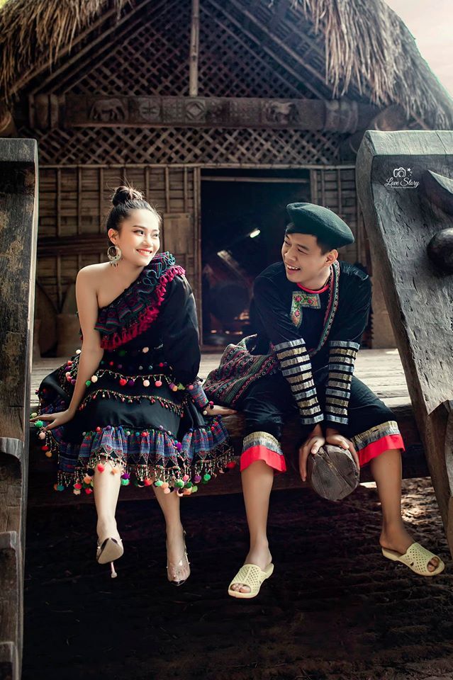 Diễn viên Trung Ruồi: 'Mẹ tôi và vợ sắp cưới toàn ngồi... nói xấu tôi vì rất hợp nhau' - 4 Diễn viên Trung Ruồi: 'Mẹ tôi và vợ sắp cưới toàn ngồi... nói xấu tôi vì rất hợp nhau' - 4