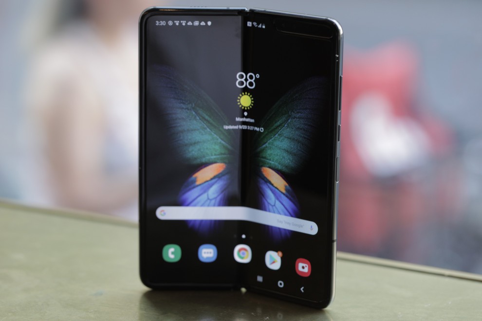 Quan chức nhầm lẫn, Samsung phủ nhận đã bán 1 triệu chiếc Galaxy Fold Quan chức nhầm lẫn, Samsung phủ nhận đã bán 1 triệu chiếc Galaxy Fold