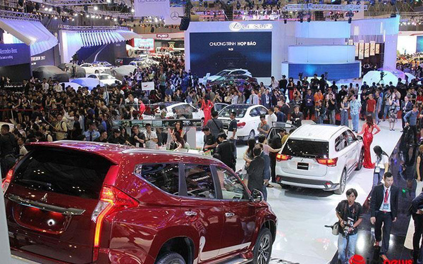 Tháng 11, ô tô nhập khẩu đạt 11.743 chiếc, trị giá hơn 266,6 triệu USD Tháng 11, ô tô nhập khẩu đạt 11.743 chiếc, trị giá hơn 266,6 triệu USD