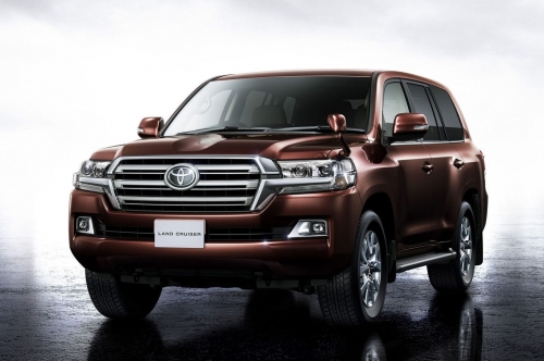 Cận cảnh Toyota Land Cruiser mang tên Commerical mới trình làng - 2 Cận cảnh Toyota Land Cruiser mang tên Commerical mới trình làng - 2