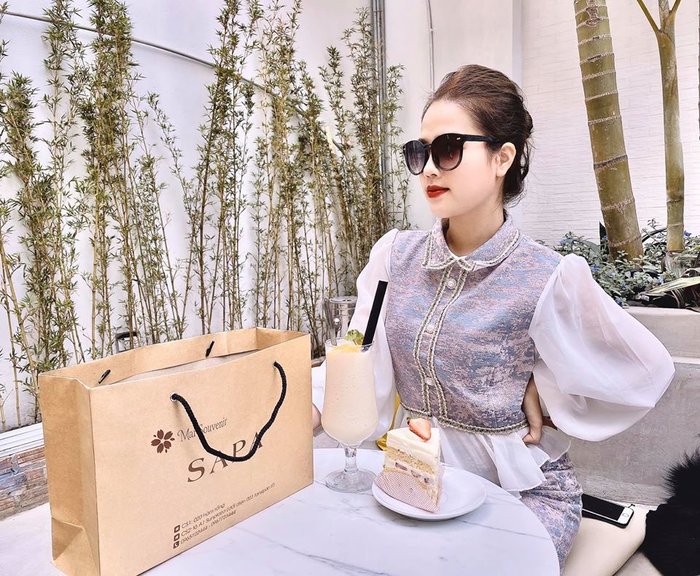 Đăng ảnh xinh đẹp với caption 'so deep' nhưng lại bị antifan trù ẻo sớm chia tay, 'bạn gái tin đồn' của Quang Hải đáp lại nhẹ nhàng bằng hành động này - 1 Đăng ảnh xinh đẹp với caption 'so deep' nhưng lại bị antifan trù ẻo sớm chia tay, 'bạn gái tin đồn' của Quang Hải đáp lại nhẹ nhàng bằng hành động này - 1