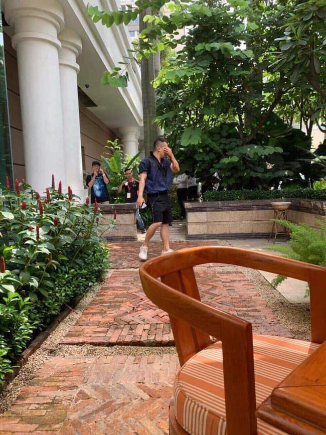 Vũ Khắc Tiệp vừa 'chối' chuyện bị giang hồ đánh bầm dập thì tiếp tục loạt bằng chứng 'đanh thép' lại được tung ra - 1