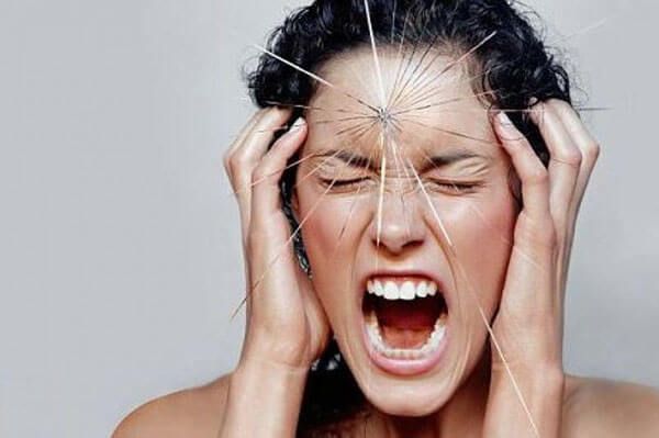 Đau đầu - Cẩn thận khi quan hệ tình dục Đau đầu - Cẩn thận khi quan hệ tình dục