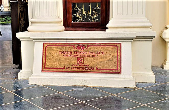 Cận cảnh bên trong tòa lâu đài dát vàng nghìn tỷ của đại gia Ninh Bình Cận cảnh bên trong tòa lâu đài dát vàng nghìn tỷ của đại gia Ninh Bình