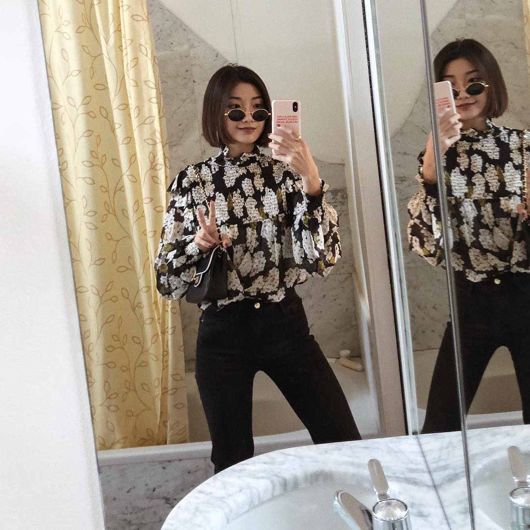 4 cách diện quần jeans đen giúp bạn không hóa nhạt nhẽo, vô vị khi xúng xính item đơn giản nhất quả đất này - 2 4 cách diện quần jeans đen giúp bạn không hóa nhạt nhẽo, vô vị khi xúng xính item đơn giản nhất quả đất này - 2