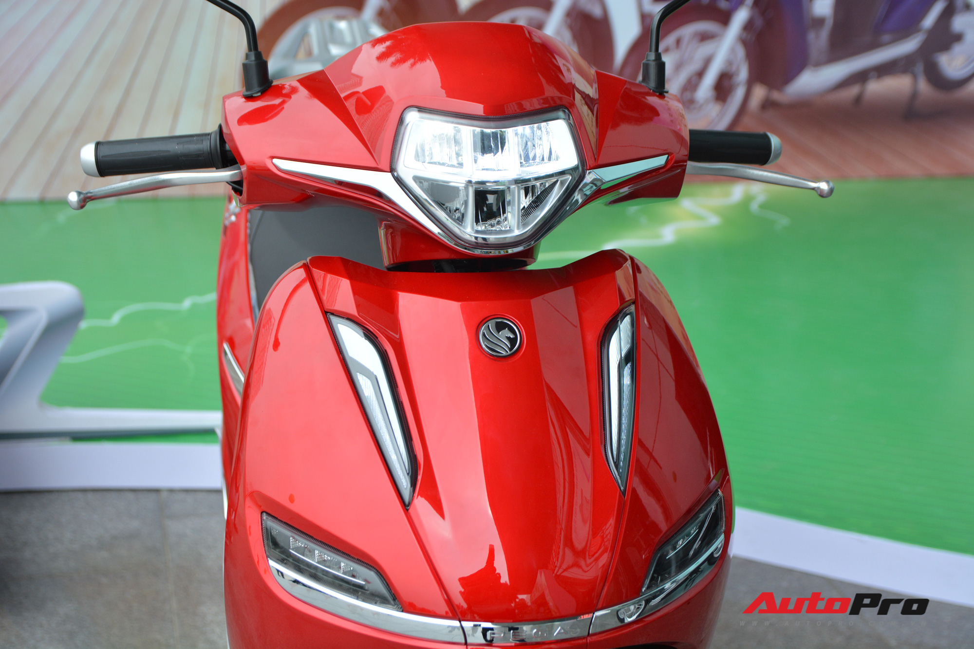 PEGA eSH - xe máy điện 'đạo nhái toàn tập' Honda SH có gì đặc biệt? - 2 PEGA eSH - xe máy điện 'đạo nhái toàn tập' Honda SH có gì đặc biệt? - 2
