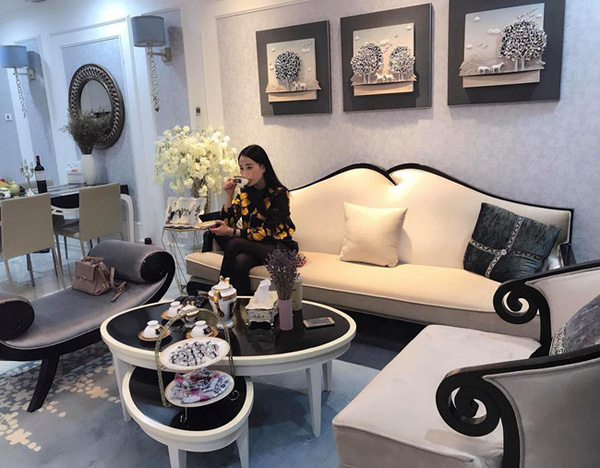 Nhà tiền tỷ, xe sang, sự nghiệp thăng hoa nhưng Phương Oanh 'Quỳnh búp bê' vẫn phải đi cắt tiền duyên Nhà tiền tỷ, xe sang, sự nghiệp thăng hoa nhưng Phương Oanh 'Quỳnh búp bê' vẫn phải đi cắt tiền duyên