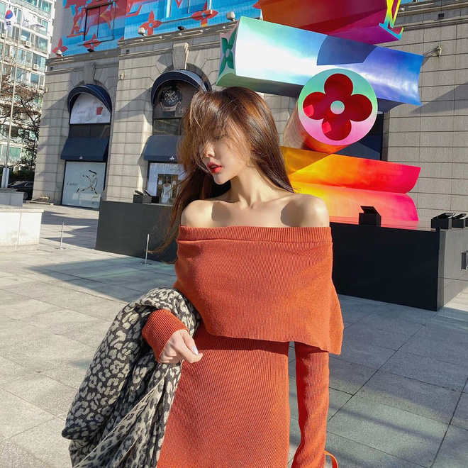 Đi shopping đồ Tết, bạn cứ nhắm 5 kiểu váy sau mà sắm, đảm bảo đi du Xuân vừa ấm vừa xinh hết nút - 17 Đi shopping đồ Tết, bạn cứ nhắm 5 kiểu váy sau mà sắm, đảm bảo đi du Xuân vừa ấm vừa xinh hết nút - 17