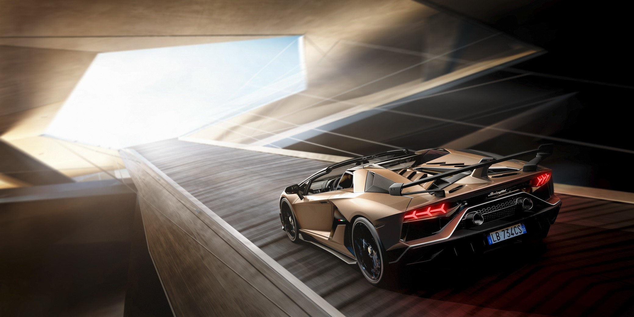 Giá siêu đắt đỏ, siêu SUV Lamborghini Urus vẫn lập kỷ lục doanh số trong 2019 - 3 Giá siêu đắt đỏ, siêu SUV Lamborghini Urus vẫn lập kỷ lục doanh số trong 2019 - 3