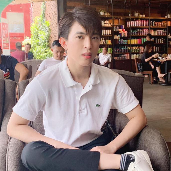Con trai Hoa hậu Thu Hoài được chú ý vì vẻ ngoài điển trai hệt như nam chính phim ngôn tình - 3 Con trai Hoa hậu Thu Hoài được chú ý vì vẻ ngoài điển trai hệt như nam chính phim ngôn tình - 3