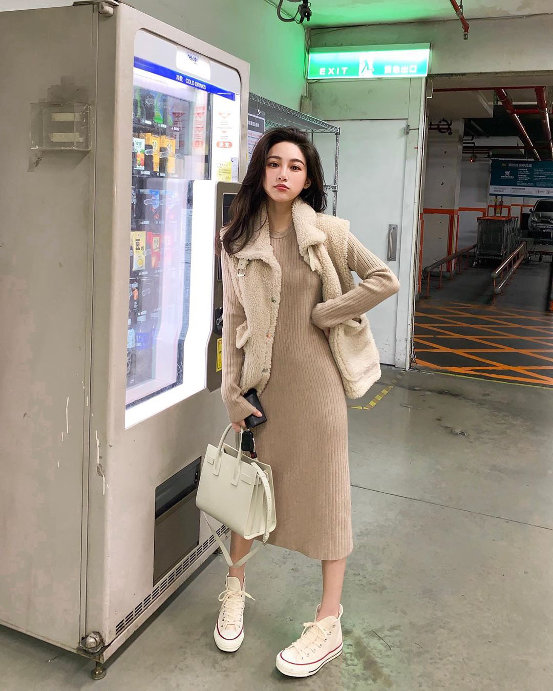 5 items chỉ có thể sắm thêm cho tủ áo quần, chứ thiếu là phong cách dễ xuống hạng không phanh - 18 5 items chỉ có thể sắm thêm cho tủ áo quần, chứ thiếu là phong cách dễ xuống hạng không phanh - 18