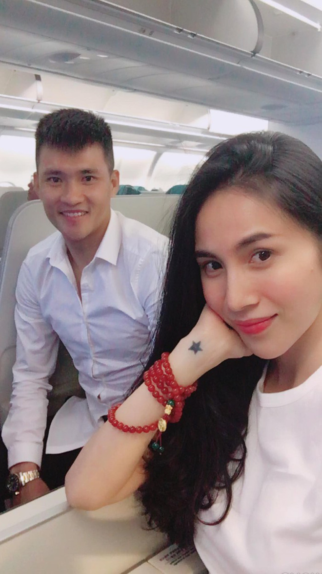 Công Vinh sau 12 năm bên Thủy Tiên: 'Lớn hơn em có 1 tuổi nhưng tóc em ngày càng xanh mà tóc anh ngày càng bạc' - 4 Công Vinh sau 12 năm bên Thủy Tiên: 'Lớn hơn em có 1 tuổi nhưng tóc em ngày càng xanh mà tóc anh ngày càng bạc' - 4