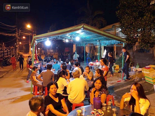 Cha đột tử khi đang làm bảo vệ trưa 28 Tết, con bị down thẫn thờ khiến bao người rơi nước mắt: 'Con đói, cha dậy cho con ăn cơm' - 6 Cha đột tử khi đang làm bảo vệ trưa 28 Tết, con bị down thẫn thờ khiến bao người rơi nước mắt: 'Con đói, cha dậy cho con ăn cơm' - 6