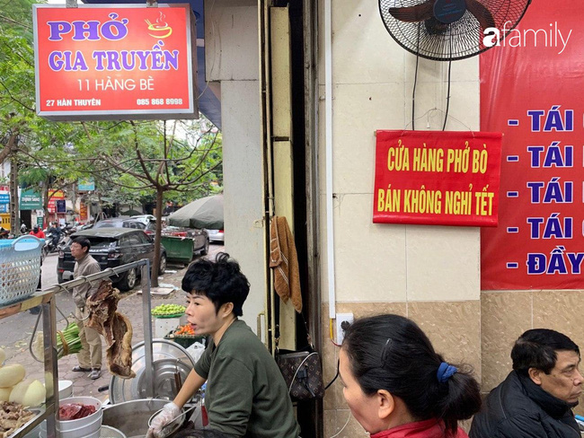 Lịch nghỉ Tết của những hàng ăn nổi tiếng ở Hà Nội: Phở Bát Đàn đóng cửa đến tận ngày Rằm, cháo sườn sụn Lý Quốc Sư mở xuyên Tết - 1 Lịch nghỉ Tết của những hàng ăn nổi tiếng ở Hà Nội: Phở Bát Đàn đóng cửa đến tận ngày Rằm, cháo sườn sụn Lý Quốc Sư mở xuyên Tết - 1