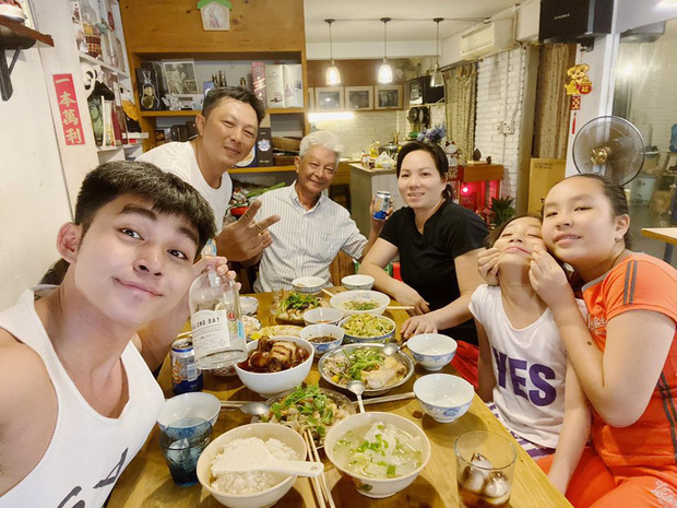 Hà Tăng, Lan Khuê và dàn sao Vbiz đồng loạt 'xông đất' MXH với khoảnh khắc ý nghĩa đầu Xuân - 20 Hà Tăng, Lan Khuê và dàn sao Vbiz đồng loạt 'xông đất' MXH với khoảnh khắc ý nghĩa đầu Xuân - 20