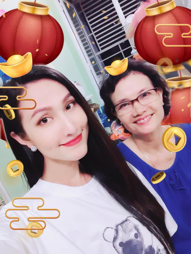 Hà Tăng, Lan Khuê và dàn sao Vbiz đồng loạt 'xông đất' MXH với khoảnh khắc ý nghĩa đầu Xuân - 25 Hà Tăng, Lan Khuê và dàn sao Vbiz đồng loạt 'xông đất' MXH với khoảnh khắc ý nghĩa đầu Xuân - 25