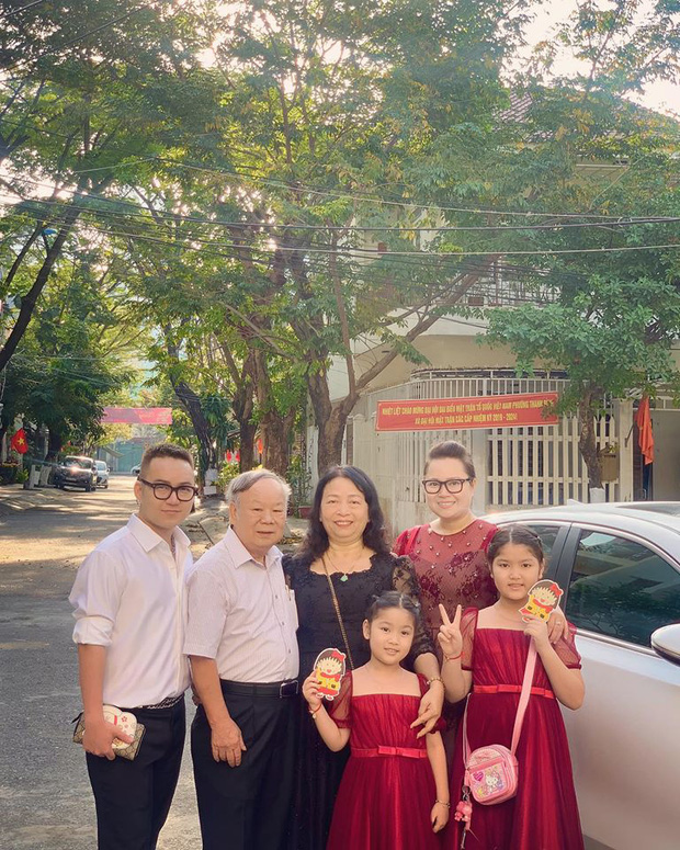 Hà Tăng, Lan Khuê và dàn sao Vbiz đồng loạt 'xông đất' MXH với khoảnh khắc ý nghĩa đầu Xuân - 28 Hà Tăng, Lan Khuê và dàn sao Vbiz đồng loạt 'xông đất' MXH với khoảnh khắc ý nghĩa đầu Xuân - 28