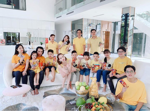 Hà Tăng, Lan Khuê và dàn sao Vbiz đồng loạt 'xông đất' MXH với khoảnh khắc ý nghĩa đầu Xuân - 2 Hà Tăng, Lan Khuê và dàn sao Vbiz đồng loạt 'xông đất' MXH với khoảnh khắc ý nghĩa đầu Xuân - 2