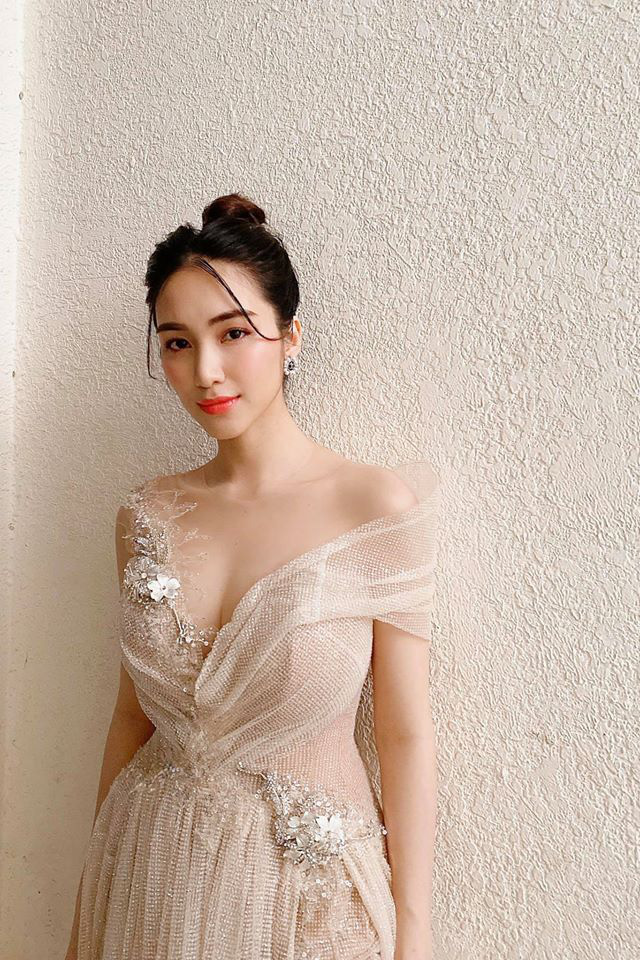 Hoà Minzy ăn Tết ở quê bạn trai thiếu gia, dân mạng dấy lên nghi vấn cặp đôi đã bí mật cưới - 2 Hoà Minzy ăn Tết ở quê bạn trai thiếu gia, dân mạng dấy lên nghi vấn cặp đôi đã bí mật cưới - 2