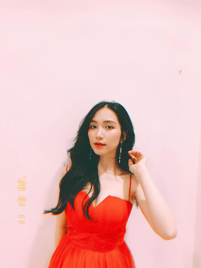 Hoà Minzy ăn Tết ở quê bạn trai thiếu gia, dân mạng dấy lên nghi vấn cặp đôi đã bí mật cưới - 6 Hoà Minzy ăn Tết ở quê bạn trai thiếu gia, dân mạng dấy lên nghi vấn cặp đôi đã bí mật cưới - 6