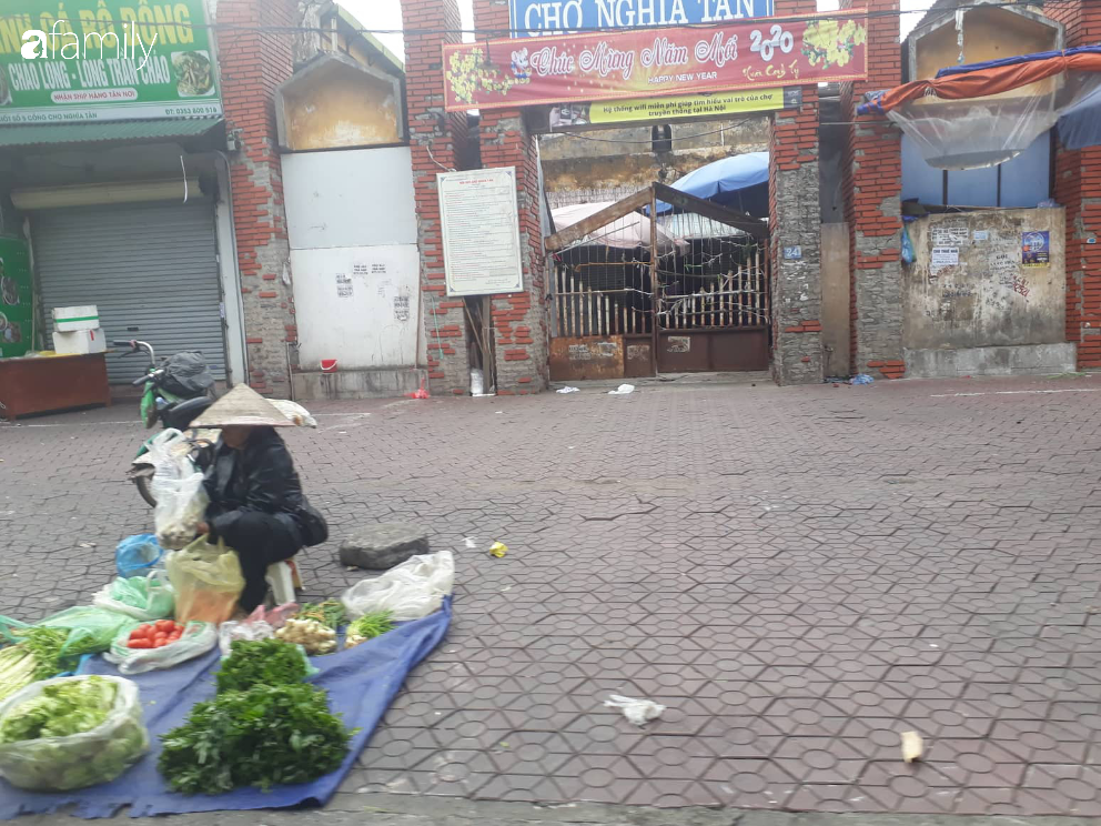 Mùng 2 Tết các chợ cóc đã lác đác tiểu thương bán hàng với giá cả đắt đỏ đến giật mình, 700.000 đồng cho 1kg thịt bò - 3 Mùng 2 Tết các chợ cóc đã lác đác tiểu thương bán hàng với giá cả đắt đỏ đến giật mình, 700.000 đồng cho 1kg thịt bò - 3
