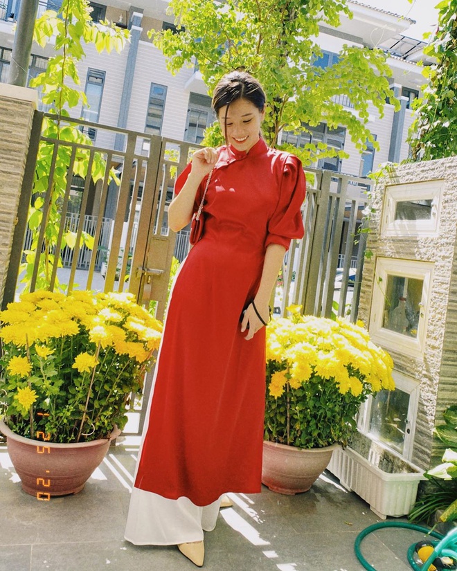 Hồ Ngọc Hà, Hòa Minzy và loạt sao Việt đăng ảnh bên bạn trai ngày Tết - 5 Hồ Ngọc Hà, Hòa Minzy và loạt sao Việt đăng ảnh bên bạn trai ngày Tết - 5