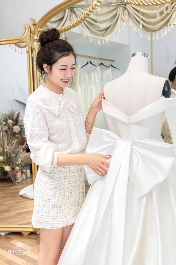 Dân tình chăm chăm vào vòng 2 của Nhật Linh khi cô nàng 'quyết tâm đẻ 1 em bé': Nhà Văn Đức sắp có song hỷ lâm môn ư? - 2 Dân tình chăm chăm vào vòng 2 của Nhật Linh khi cô nàng 'quyết tâm đẻ 1 em bé': Nhà Văn Đức sắp có song hỷ lâm môn ư? - 2