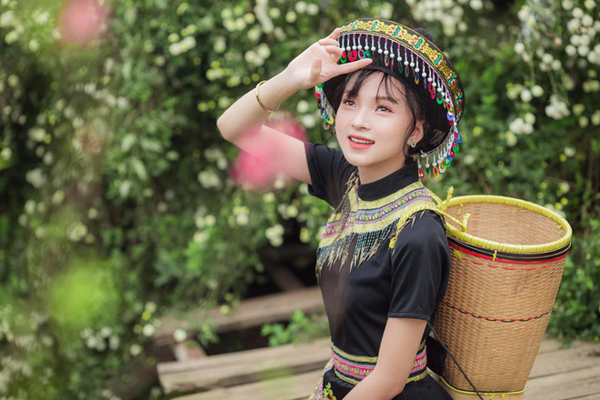 Nữ sinh Bách Khoa nói về nghề mẫu ảnh tự do: Nhiều trường hợp bị quát mắng, gạ gẫm khi chụp hình - 3 Nữ sinh Bách Khoa nói về nghề mẫu ảnh tự do: Nhiều trường hợp bị quát mắng, gạ gẫm khi chụp hình - 3