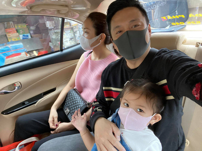 Vợ chồng Đan Trường lo lắng vì con sốt cao 3 ngày, các sao Việt tích cực phòng dịch viêm phổi Corona - 2