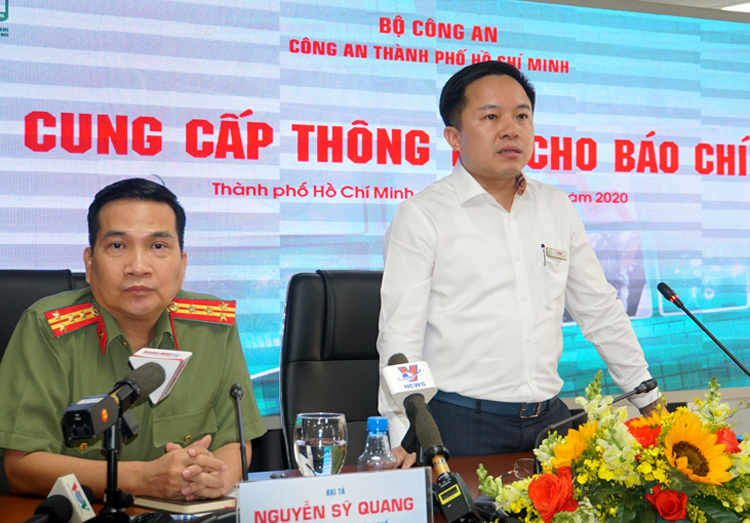 Phó Giám đốc Công an TP HCM: 'Tuấn Khỉ bắn trả 3 phát đạn' Phó Giám đốc Công an TP HCM: 'Tuấn Khỉ bắn trả 3 phát đạn'