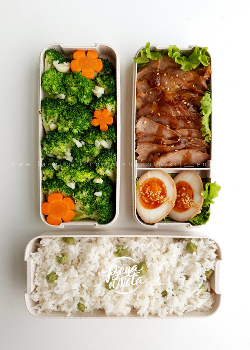 Mẹ đảm làm cơm hộp cho chồng khiến chị em "tủi thân" Mẹ đảm làm cơm hộp cho chồng khiến chị em "tủi thân"
