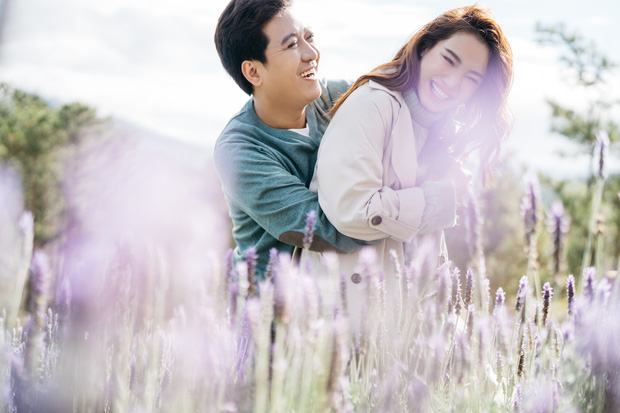 Vợ chồng Trường Giang - Nhã Phương khiến dân tình 'phát sốt' với bộ ảnh Valentine ngọt ngào, từng khoảnh khắc đều như một thước phim ngôn tình - 3 Vợ chồng Trường Giang - Nhã Phương khiến dân tình 'phát sốt' với bộ ảnh Valentine ngọt ngào, từng khoảnh khắc đều như một thước phim ngôn tình - 3