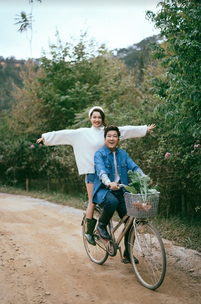 Vợ chồng Trường Giang - Nhã Phương khiến dân tình 'phát sốt' với bộ ảnh Valentine ngọt ngào, từng khoảnh khắc đều như một thước phim ngôn tình - 20 Vợ chồng Trường Giang - Nhã Phương khiến dân tình 'phát sốt' với bộ ảnh Valentine ngọt ngào, từng khoảnh khắc đều như một thước phim ngôn tình - 20