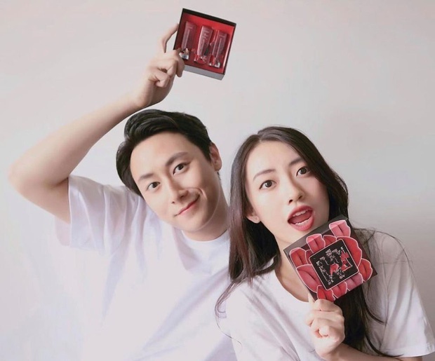 Valentine 2020: Thanh Hằng, Ngô Thanh Vân than ế, Bảo Anh chơi với mèo, Thu Minh được chồng tặng hàng hiệu - 2 Valentine 2020: Thanh Hằng, Ngô Thanh Vân than ế, Bảo Anh chơi với mèo, Thu Minh được chồng tặng hàng hiệu - 2