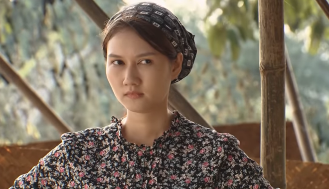 Vẻ gợi cảm của hai nữ diễn viên trong phim 'Cô gái nhà người ta' - 4 Vẻ gợi cảm của hai nữ diễn viên trong phim 'Cô gái nhà người ta' - 4