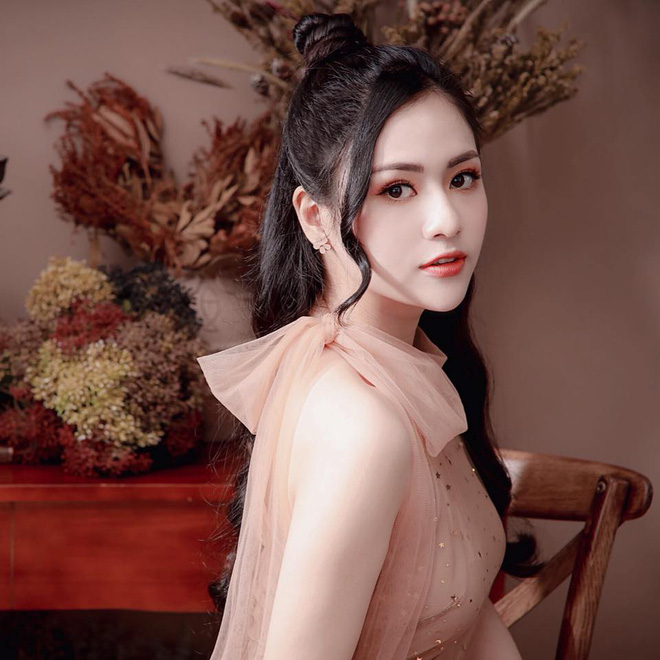 Vẻ gợi cảm của hai nữ diễn viên trong phim 'Cô gái nhà người ta' - 2 Vẻ gợi cảm của hai nữ diễn viên trong phim 'Cô gái nhà người ta' - 2