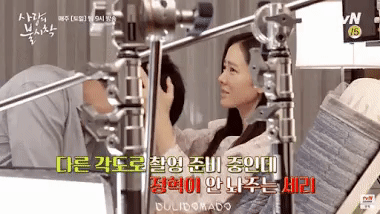 Hết phim, dân mạng lại 'phát sốt' với loạt khoảnh khắc tình tứ của Hyun Bin - Son Ye Jin ở hậu trường Hạ Cánh Nơi Anh - 9 Hết phim, dân mạng lại 'phát sốt' với loạt khoảnh khắc tình tứ của Hyun Bin - Son Ye Jin ở hậu trường Hạ Cánh Nơi Anh - 9