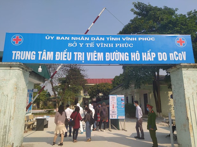 2 người Vĩnh Phúc nhiễm COVID-19 được điều trị khỏi ngay tại tuyến huyện - 2 2 người Vĩnh Phúc nhiễm COVID-19 được điều trị khỏi ngay tại tuyến huyện - 2