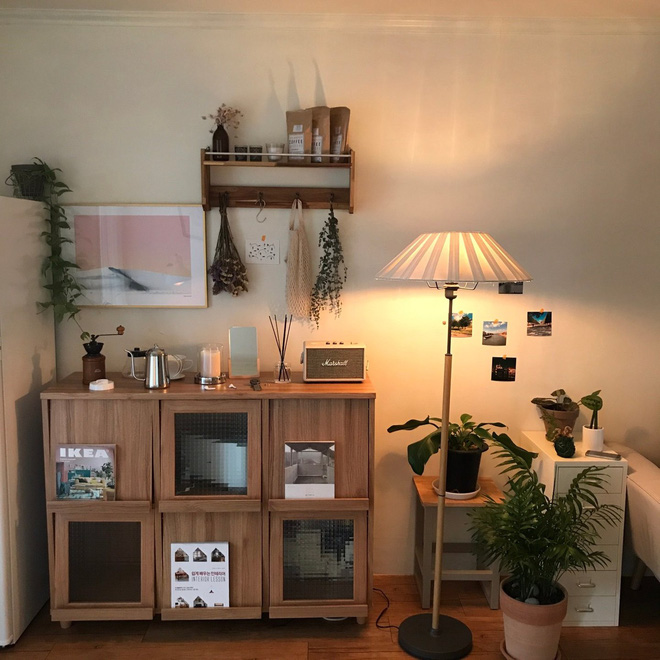 Chiêm ngưỡng căn phòng 'handmade' cực xinh xắn được 'hô biến' từ phòng trọ tẻ nhạt: Chỉ cần bạn muốn, không gì là không thể - 11 Chiêm ngưỡng căn phòng 'handmade' cực xinh xắn được 'hô biến' từ phòng trọ tẻ nhạt: Chỉ cần bạn muốn, không gì là không thể - 11