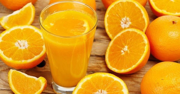 4 tác dụng phụ đáng sợ khi ăn cam sai cách, chuyên gia chỉ cách ăn cam cũng cần phải 'kỹ thuật' 4 tác dụng phụ đáng sợ khi ăn cam sai cách, chuyên gia chỉ cách ăn cam cũng cần phải 'kỹ thuật'