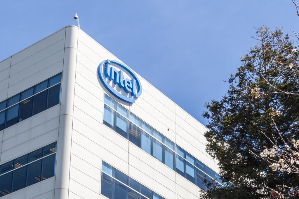 Intel gửi 'thiệp hồng' cho 149 nhân viên buộc phải… thôi việc Intel gửi 'thiệp hồng' cho 149 nhân viên buộc phải… thôi việc