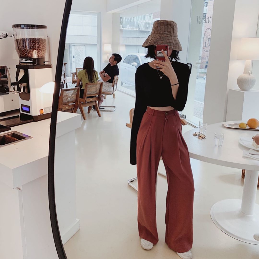Nàng BTV cao chưa đến 1m60 gọi tên 5 items mà cô không thể sống thiếu: Nhờ chúng mà chẳng ai nghĩ chiều cao của tôi khiêm tốn đến vậy - 2 Nàng BTV cao chưa đến 1m60 gọi tên 5 items mà cô không thể sống thiếu: Nhờ chúng mà chẳng ai nghĩ chiều cao của tôi khiêm tốn đến vậy - 2