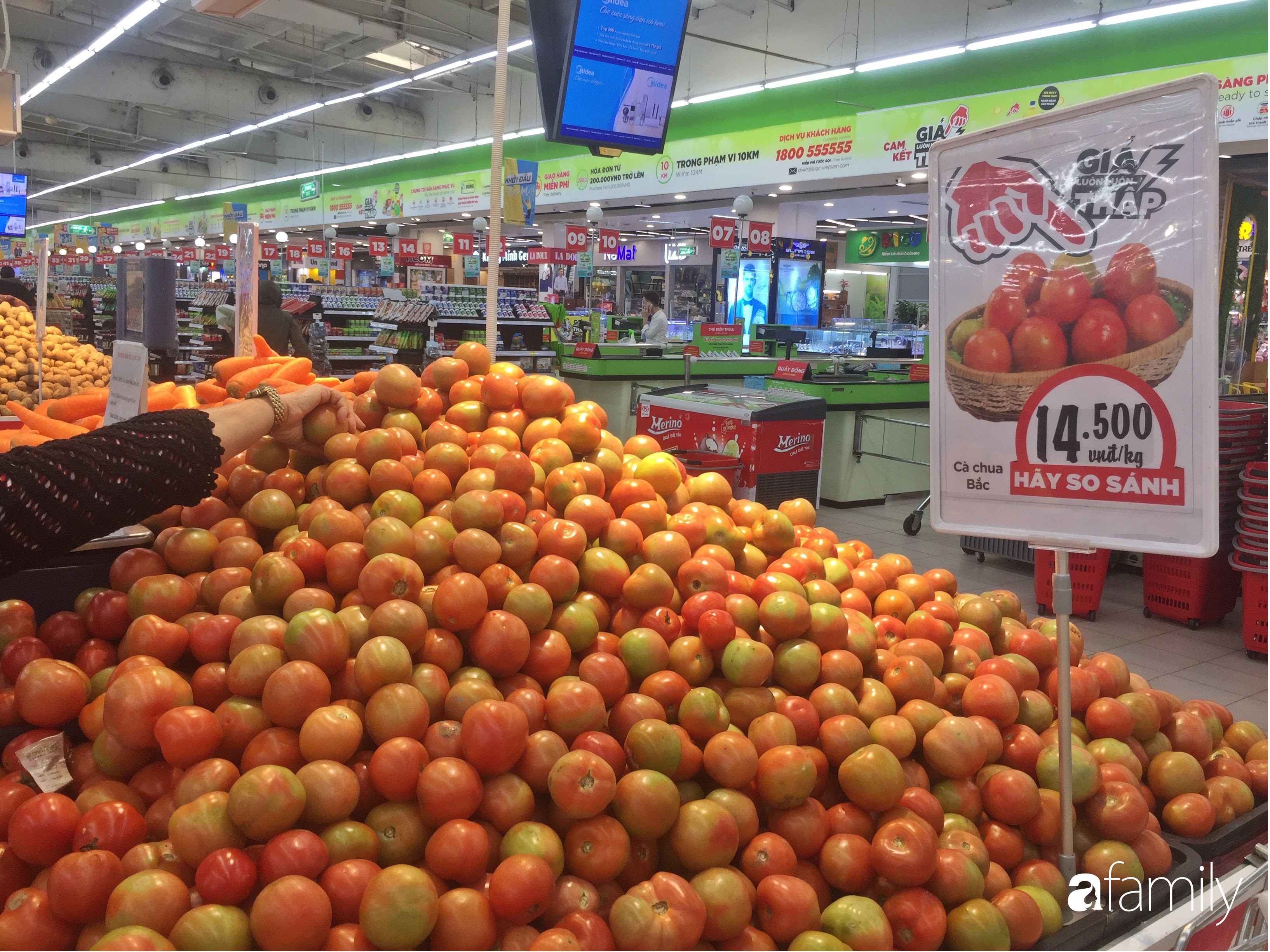 Giá hoa quả trong siêu thị giảm 1/3 so với thời điểm trước Tết, dưa hấu còn 6.700 đồng/kg - 12 Giá hoa quả trong siêu thị giảm 1/3 so với thời điểm trước Tết, dưa hấu còn 6.700 đồng/kg - 12