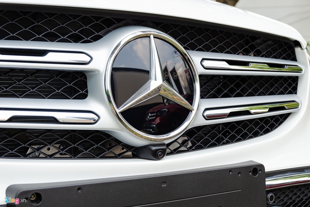 Chi tiết Mercedes-Benz GLC 200 4MATIC 2020 giá 2,04 tỷ lắp ráp tại VN - 9 Chi tiết Mercedes-Benz GLC 200 4MATIC 2020 giá 2,04 tỷ lắp ráp tại VN - 9