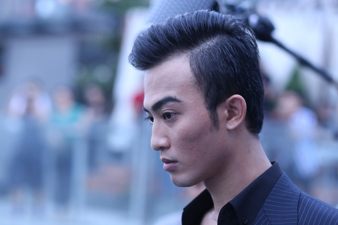 Doãn Quốc Đam: 'Tôi sợ đóng vai chính mà hỏng, người ta cạch mặt mình thì chết dở' - 1 Doãn Quốc Đam: 'Tôi sợ đóng vai chính mà hỏng, người ta cạch mặt mình thì chết dở' - 1