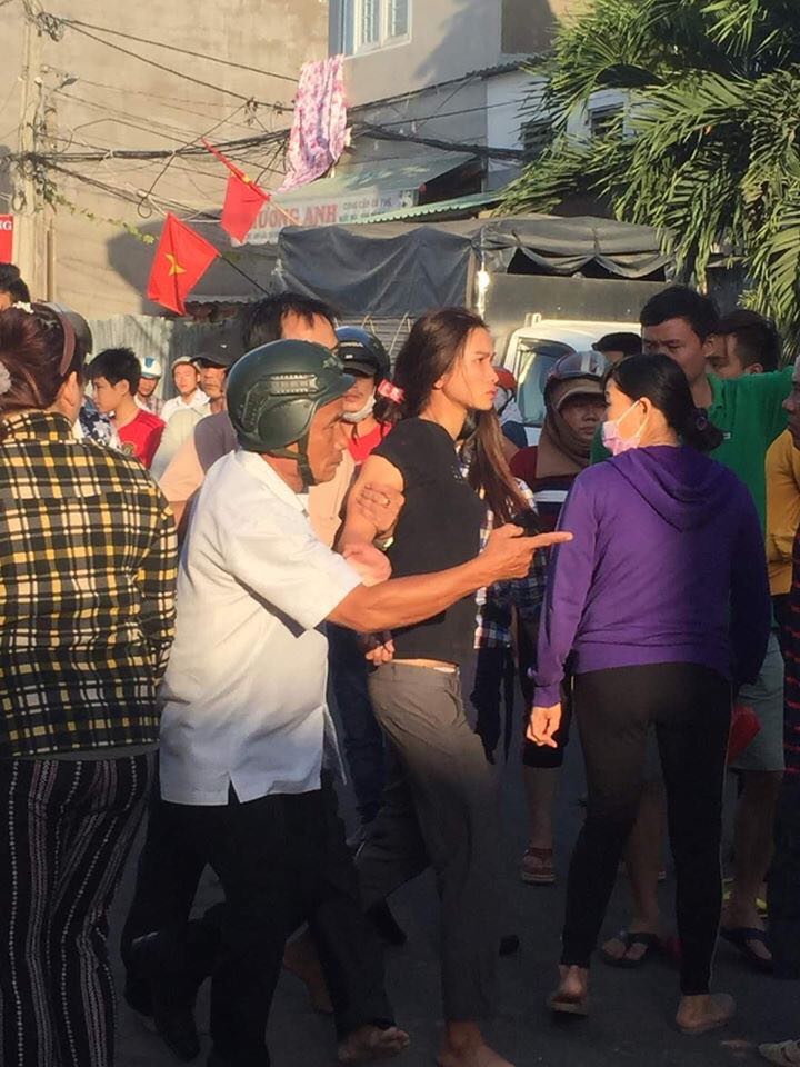 Dì ruột tẩm xăng thiêu sống cháu trai, nghi do mâu thuẫn tiền bạc Dì ruột tẩm xăng thiêu sống cháu trai, nghi do mâu thuẫn tiền bạc